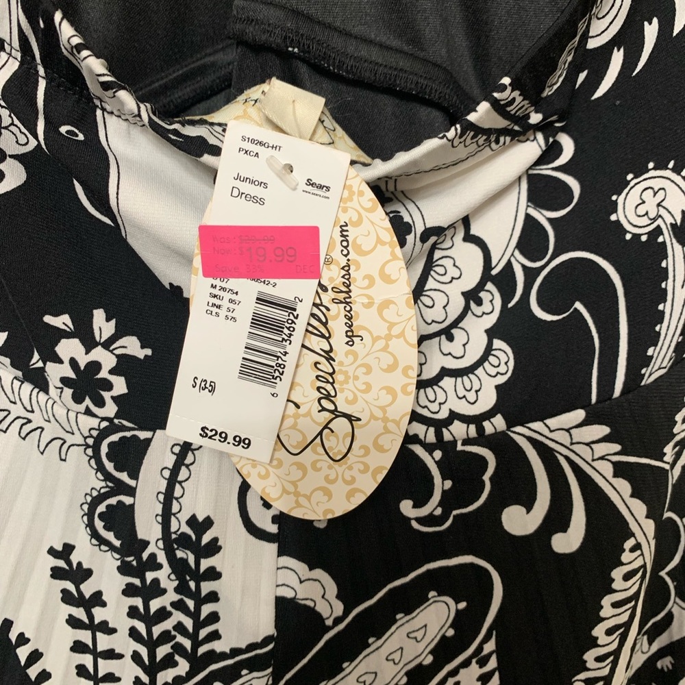 Halter top - Picture 3 of 3